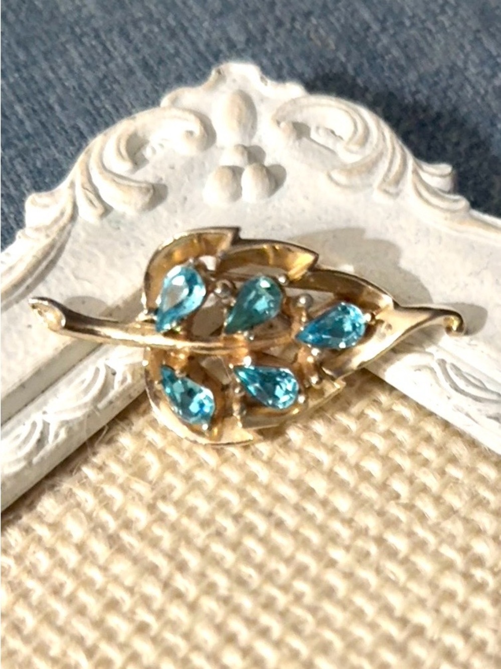 Signed Barclay Midcentury Rhinestone Leaf Brooch Costume Jewelry Pin